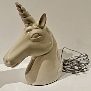 Unicorn Nightlight Pillowfort Accents 8 in Ceramic White USB Cord Included WORKS